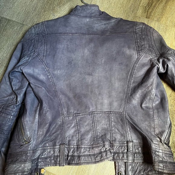 Blink leather jacket (Danier purchase) - Picture 2 of 4